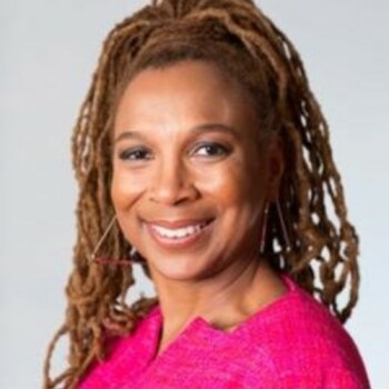 headshot for Kimberle Williams Crenshaw