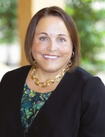 Photo of Kirsten Davis