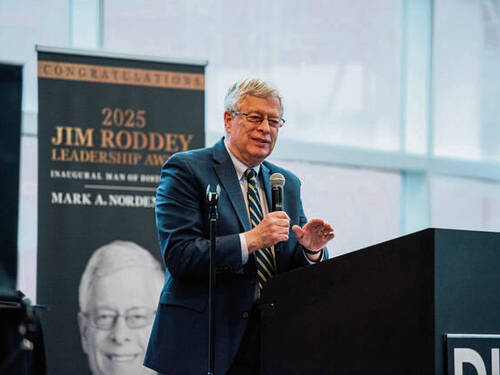 Chancellor Emeritus Mark Nordenberg '73 Retires from University of Pittsburgh