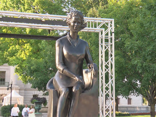 Vel Phillips statue