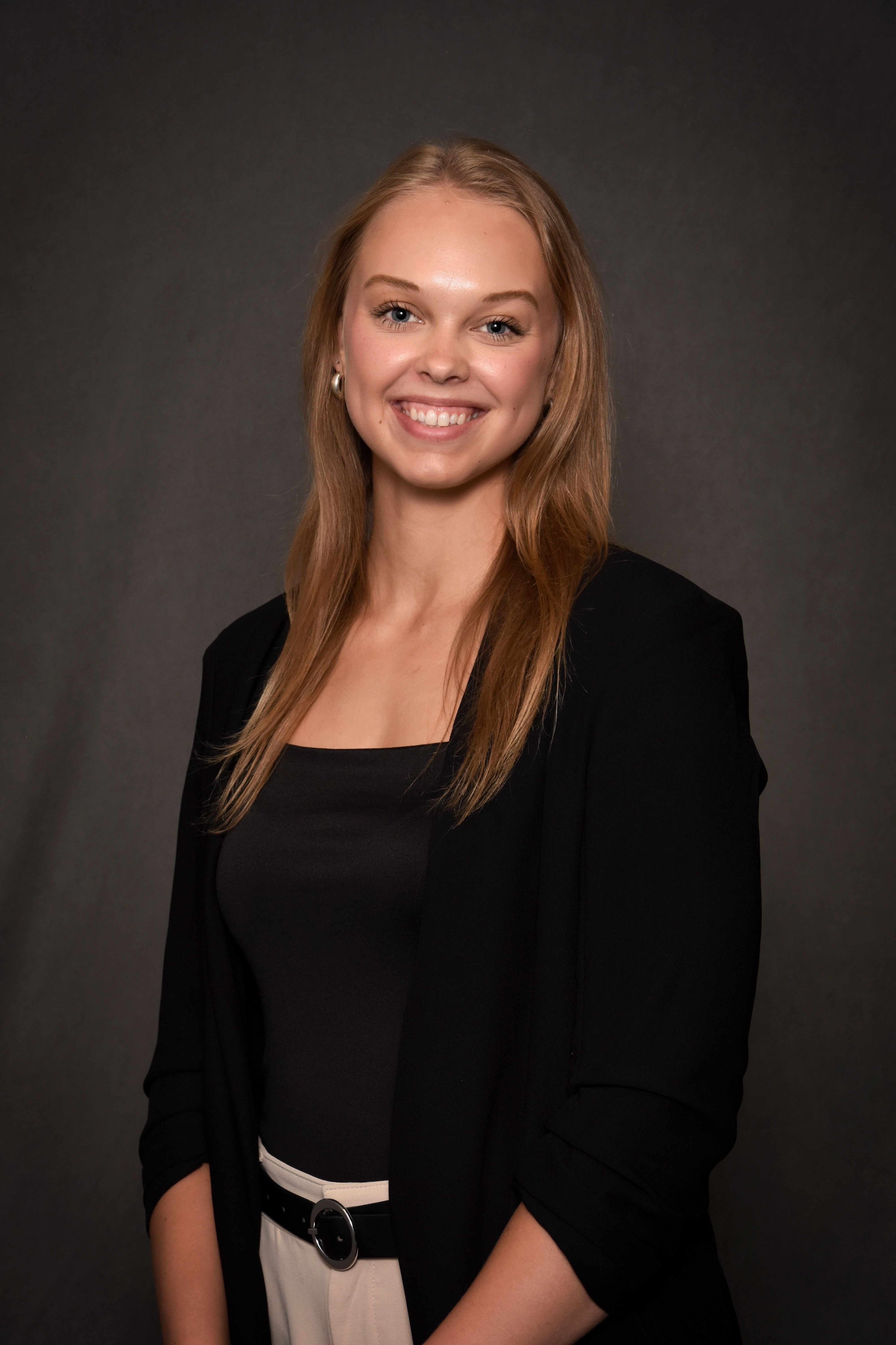 Headshot photo of Ella Collins