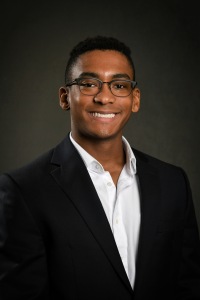 Headshot photo of Justin Davis.